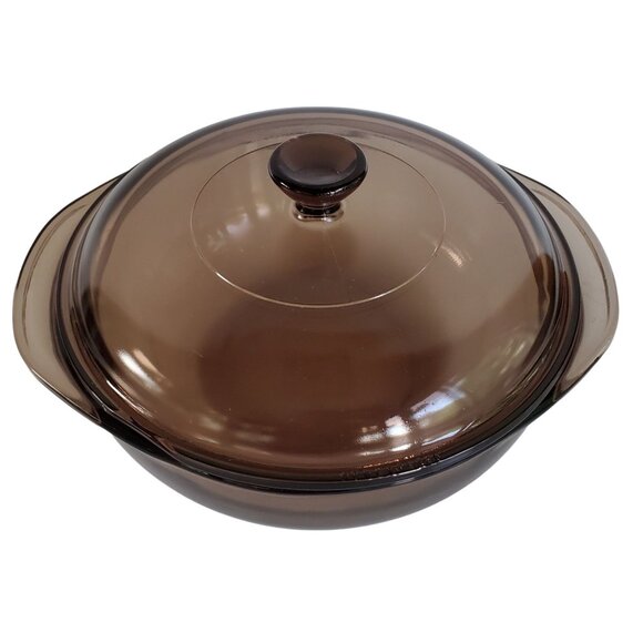 Vintage Pyrex Amber Glass Casserole Dish With Lid - Microwave & Oven Safe 1.5 Qt - Picture 2 of 11